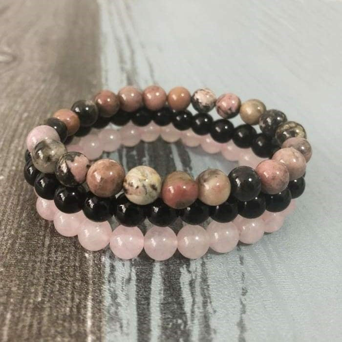 Triple Bracelet "Confiance en l'Amour" en Quartz Rose, Rhodonite et Onyx