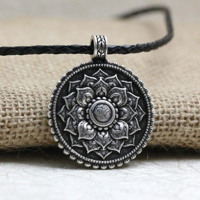 Collier Mandala "Om & Lotus" Argent Antique