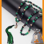 Collier Mala avec Pompon de 108 perles en Malachite et Pierre de Lave - Symbole "Om" plaqué Or