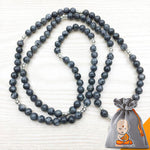 Bracelet Mala "Om" de 108 perles en Labradorite Grise Naturelle