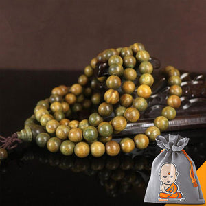 Bracelet Mala de 108 Perles en Bois de Santal Vert (8mm)